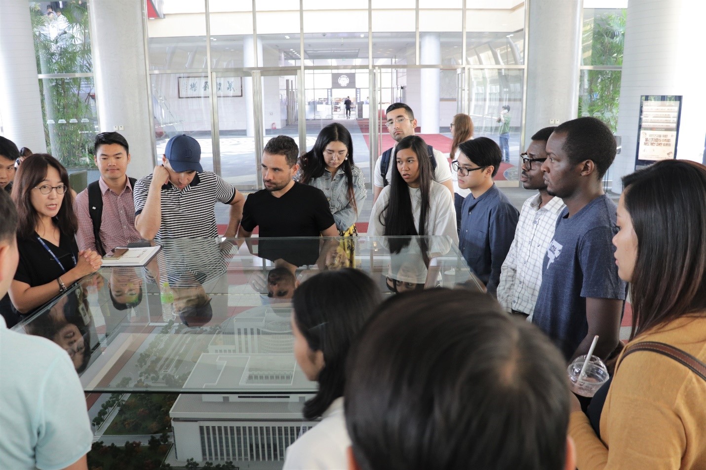 KDI School Students Visit the National Assembly